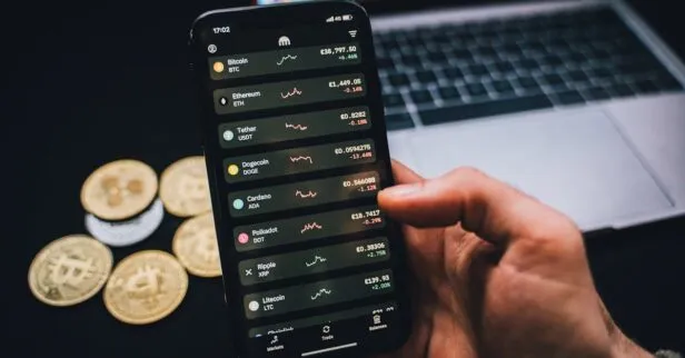 Como investir em Bitcoin com pouco dinheiro agora