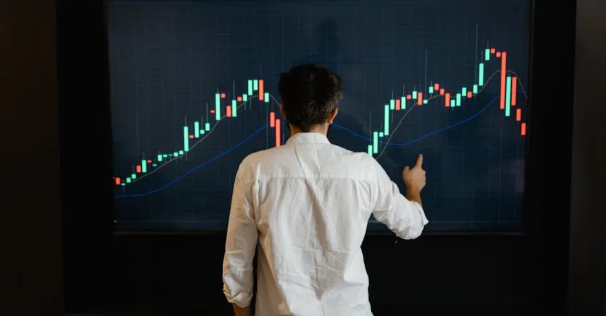 Ganhe rendimentos com Bitcoin usando staking e DeFi